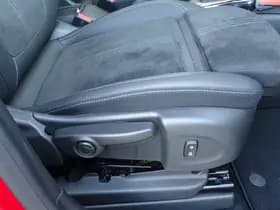 Opel Crossland 1.2 Turbo 130pk Ultimate Automaat | Blis | Camera | Stoel-Stuurwielverw. | Panoramadak | Trekhaak | thumbnail 10