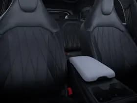 Ford Explorer Premium Extended Range RWD 79 kWh thumbnail 4