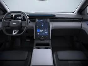 Ford Capri Premium Extended Range RWD 79 kWh thumbnail 3