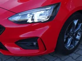 Ford Focus 1.0 Turbo 125pk ST Line Business | Panorama dak | Winterpack | Cruise. | Airco | thumbnail 4