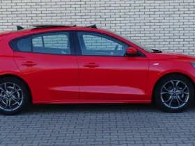 Ford Focus 1.0 Turbo 125pk ST Line Business | Panorama dak | Winterpack | Cruise. | Airco | thumbnail 6