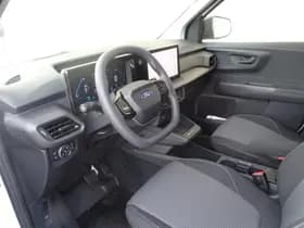 Ford E-Transit Courier thumbnail 13