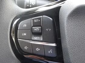 Ford E-Transit Courier thumbnail 16