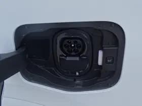 Ford E-Transit Courier thumbnail 9