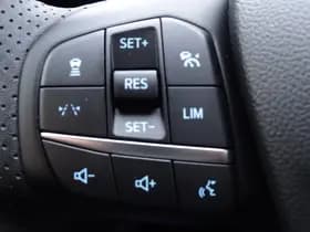 Ford Kuga thumbnail 23