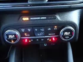 Ford Focus thumbnail 19