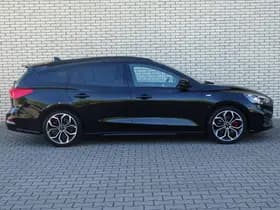Ford Focus thumbnail 7