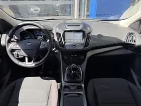 Ford Kuga thumbnail 2