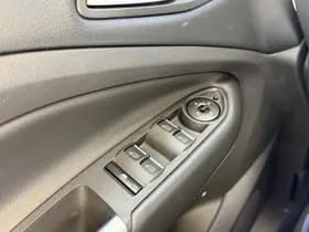 Ford Kuga thumbnail 17