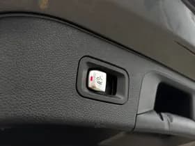 Mercedes-Benz EQC 400 4-Matic Business Line 80 kWh thumbnail 7