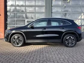 Mercedes-Benz GLA 250 e Star Edition Luxury Line thumbnail 3