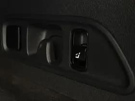 Mercedes-Benz E-Klasse E 300 e Estate Sport Edition thumbnail 8