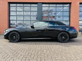 Mercedes-Benz CLE 300 4-Matic Cabriolet AMG Line thumbnail 3