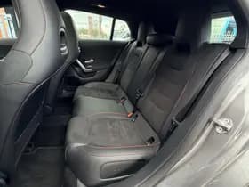 Mercedes-Benz CLA 250 e Shooting Brake AMG Line thumbnail 9