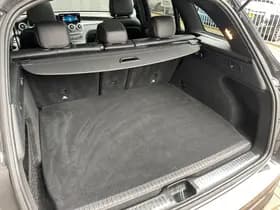 Mercedes-Benz GLC 300e 4-Matic AMG Line thumbnail 34