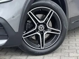 Mercedes-Benz GLB 200 Business Solution AMG thumbnail 2