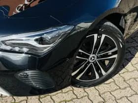 Mercedes-Benz CLA 250 e Star Edition thumbnail 2