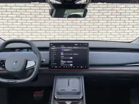 Voyah Courage Business Edition 80 kWh thumbnail 12