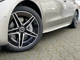 Mercedes-Benz C-Klasse C 300 e Estate AMG Line thumbnail 2