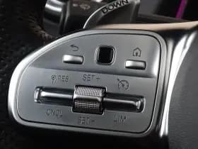 Mercedes-Benz GLB AMG 35 4-Matic thumbnail 19