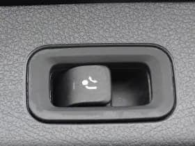 Mercedes-Benz GLB AMG 35 4-Matic thumbnail 8