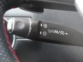 Mercedes-Benz B-Klasse B 180 AMG Line thumbnail 10