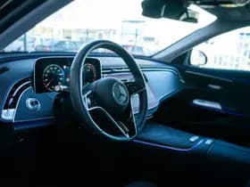 Mercedes-Benz E-Klasse E 300 e Business Line Avantgarde thumbnail 23