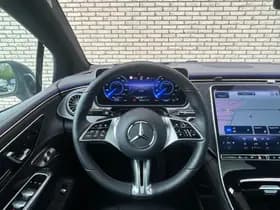 Mercedes-Benz EQE thumbnail 7