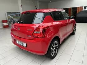 Suzuki Swift thumbnail 3