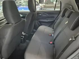 Suzuki Swift thumbnail 6