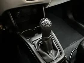 Suzuki Swift thumbnail 17