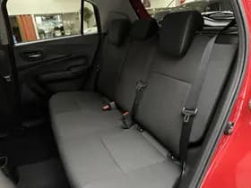 Suzuki Swift thumbnail 6