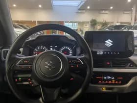 Suzuki Swift thumbnail 2