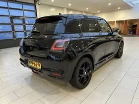 Suzuki Swift thumbnail 3