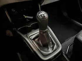 Suzuki Swift thumbnail 16