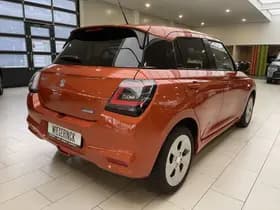Suzuki Swift thumbnail 3