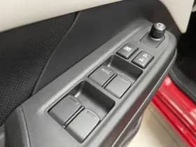 Suzuki Swift thumbnail 24