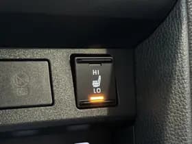 Toyota Yaris Cross thumbnail 17