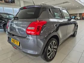 Suzuki Swift thumbnail 3