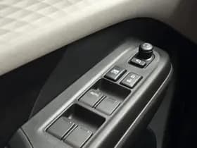 Suzuki Swift thumbnail 20