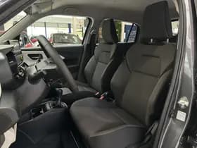 Suzuki Swift thumbnail 4