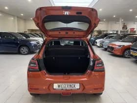Suzuki Swift thumbnail 8
