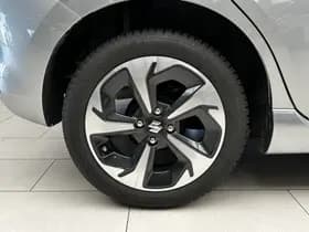 Suzuki Swift thumbnail 25