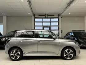 Suzuki Swift thumbnail 9