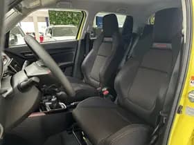 Suzuki Swift thumbnail 4
