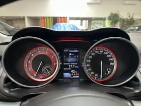 Suzuki Swift thumbnail 10