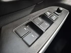 Suzuki S-CROSS thumbnail 16