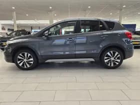 Suzuki S-CROSS thumbnail 7