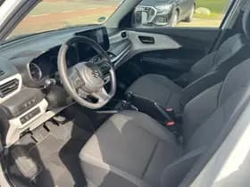Suzuki Swift thumbnail 18