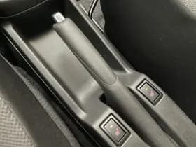 Suzuki Swift thumbnail 17